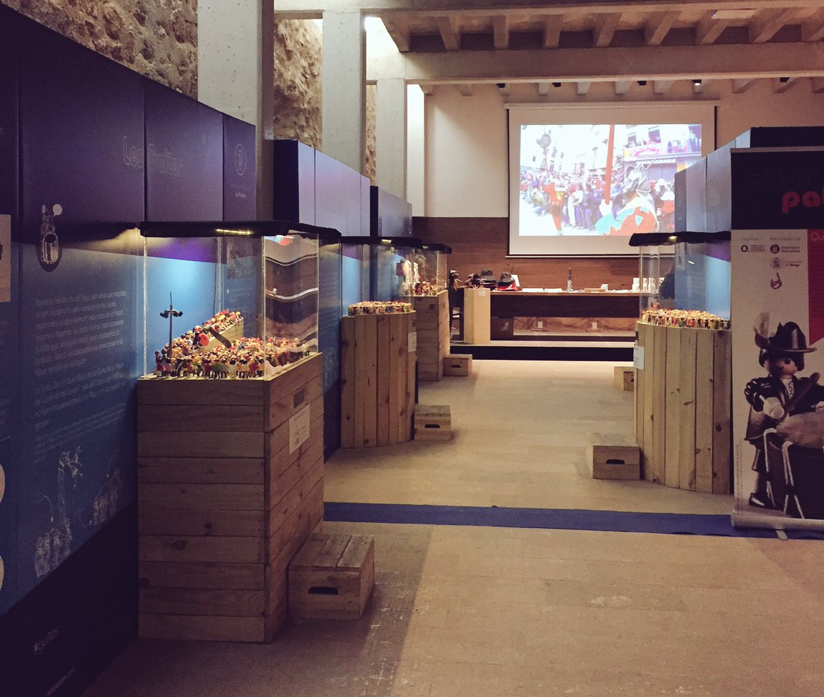 ClickPatum's tweet image. ClickPatum dóna a conèixer la festa berguedana als 13.500 visitants de #clickània2016 a Montblanc! Tot un èxit!!