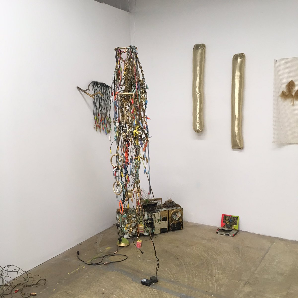 jnetelle's tweet photo. A couple of pieces by Jennifer Wroblewski at #GatewayProjectSpaces #OpenDoors2016 https://t.co/cGGY88FLV5 https://t.co/sh9haEjEaK