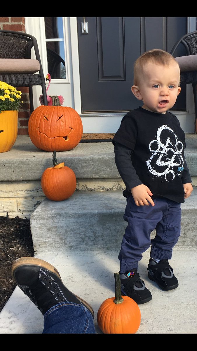 tayvon23's tweet photo. Love Mondays with the boy. #JesseDuke https://t.co/042sgUWDRv