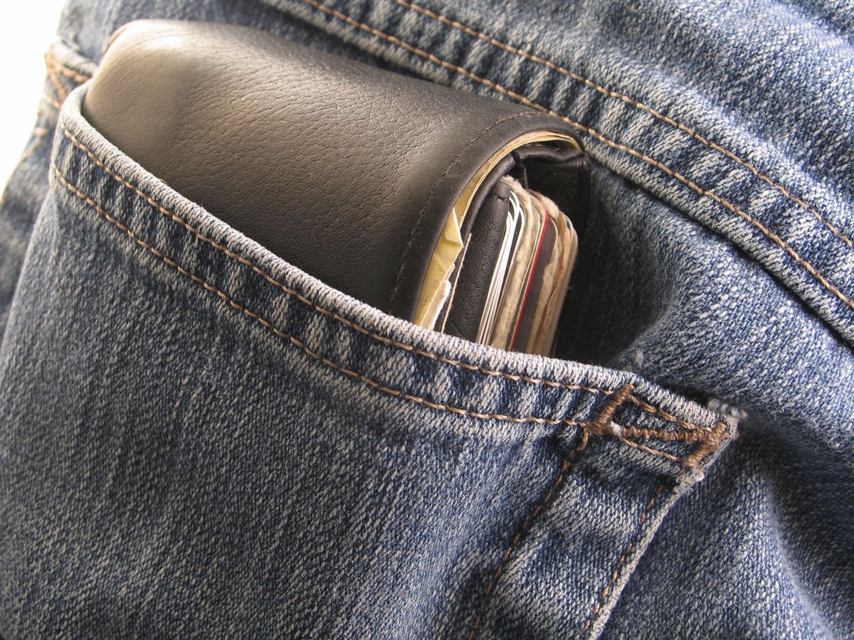 The101Helper's tweet photo. What Are Top Online Businesses That Can Keep Your Pockets Full Every Time? https://t.co/yoB09IP7ZP https://t.co/UxydyehhMn