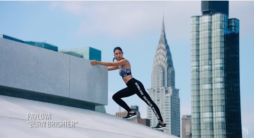 wikipedia_uk's tweet photo. @VictoriasSecret використала трек “Burn Brighter” львівянки @Pavlova для колекції @VictoriaSport
https://t.co/jXkX27P2Yy
#Lima #Hosk #Strijd https://t.co/ODZUuz0pRd