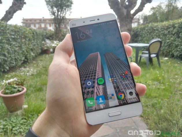 HWSWReview's tweet photo. #Xiaomi #Mi5 : #disponibile al #download la #CyanogenMod13 #ufficiale https://t.co/1oyWK1IgSu https://t.co/3Fwn7OQ3A7
