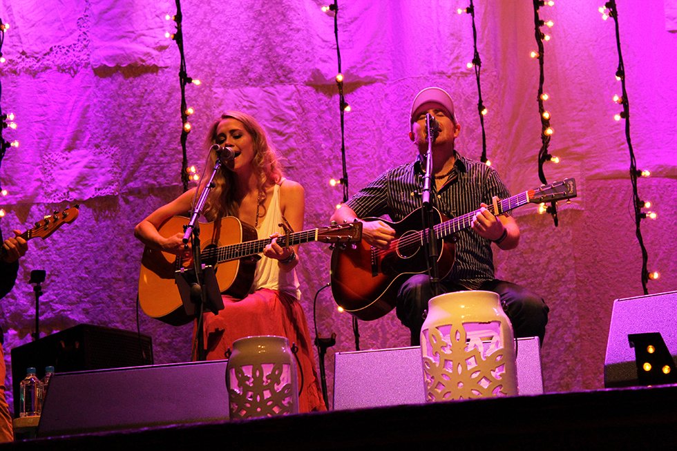 LynetteDubovik's tweet photo. @HighDiveHeart @JasonReeves @NellyJoyMusic #MalibuSessions https://t.co/0SLjwN14nQ