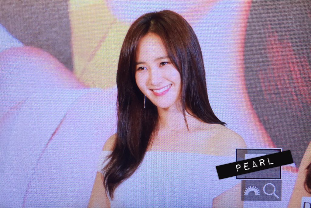 Alice930605's tweet photo. #유리 #서현 #Seohyun 161024 PANTENE In Shenzhen Preview Part1 https://t.co/4s4aw7ce9e
