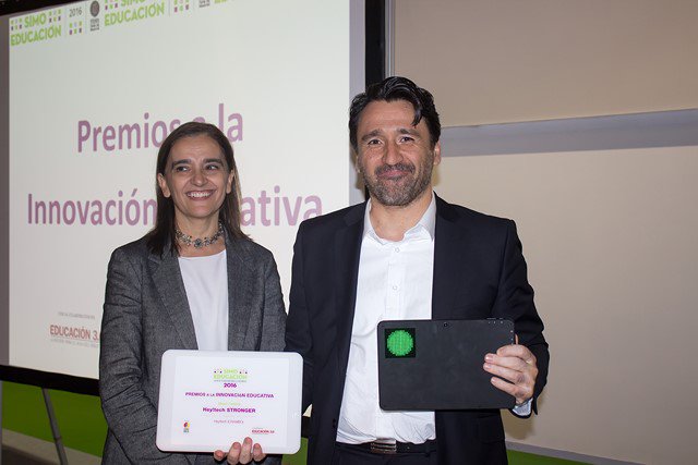 electroimagen's tweet photo. Stronger de @heytech_es, nombrada Mejor Tablet en #SIMO2016: https://t.co/0rYpIoGXUQ https://t.co/cbt2CKhtLp