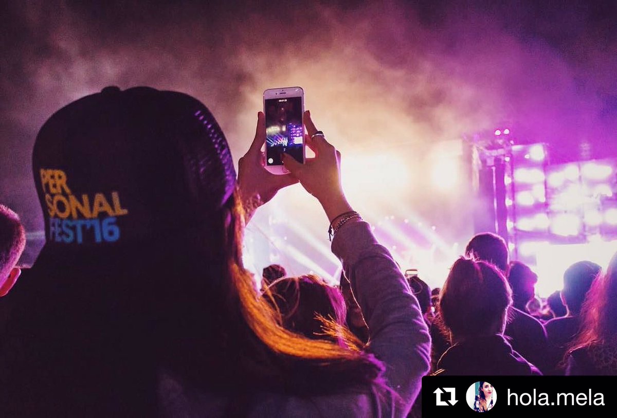 Branding_ARG's tweet photo. Nuestras gorras presentes en el #PersonalFest #PersonalFest2016 #merchandising #promocionales #argentina #BuenLunes https://t.co/NKf6Ua8Vmt