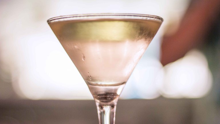Winedharma's tweet photo. Quando la giornata è stata dura, consolatevi con un #Casino. #cocktail #gin #ginlover #ginight #farecasinopervivere
https://t.co/n6VQaWu5vw https://t.co/Gnq1C2qcap
