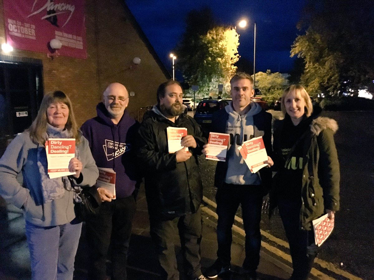 Thanks to members in Carlisle, talking to #DirtyDancing audience about keeping music in theatre live! thestage.co.uk/news/2016/dirt… #KeepMusicLive