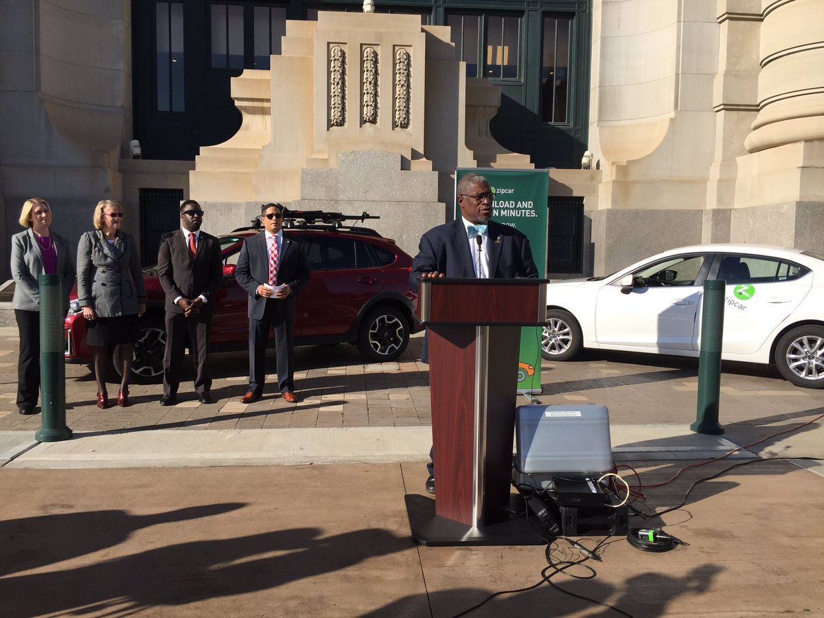 MayorSlyJames's tweet photo. At @UnionStationKC to announce a new partnership with @Zipcar - the world leader in car sharing for downtown KC! Wheels when you want them! https://t.co/u0u0eS9b68