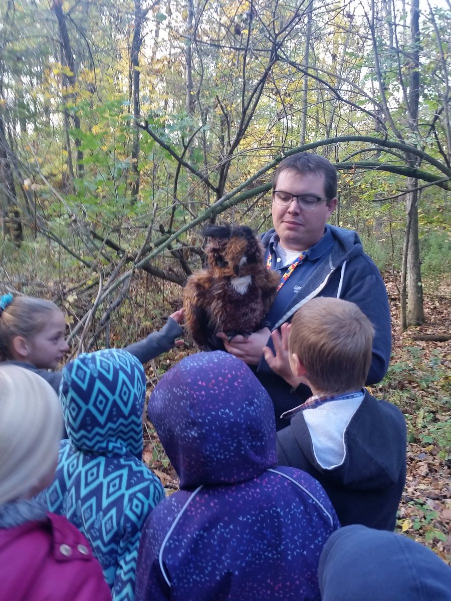 msflintoft's tweet photo. At Backus Conservation Area for Grade 4 Habitats Day #Houghtonhornets #longpointca https://t.co/oKX4FYiryy