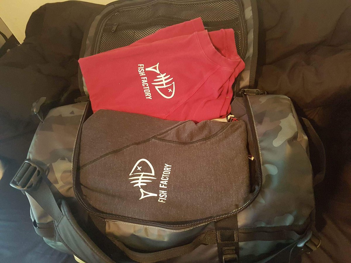 FishFactoryCo's tweet image. When you're going traveling around the world for a few months, just pack the essentials! #fishfactoryfitness #travel