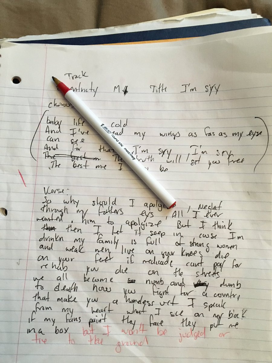 AlphaRuwan's tweet photo. Actually writing my album with a pen a pad. Not my phone or s laptop #gettingback2basics #teamSkitzo https://t.co/c3ZCPaKEcM