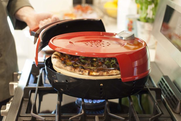 GrabAndCo's tweet photo. Fancy your own personal pizza oven? This perfect-sized oven cooks an Italian-style pizza in just six minutes and can be used at home! 🍕 https://t.co/fvD9AfsLOB