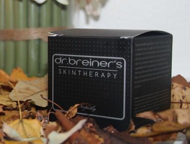 CaraCaitlin's tweet photo. Cracked, patchy skin?  You need to give Dr. Breiner's a try! Not only is it a miracle for your face, but works on arms, legs, hands. #skin https://t.co/ob1vcJhJY1