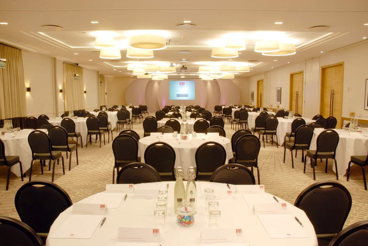 Four Pillars Hotels tweet media