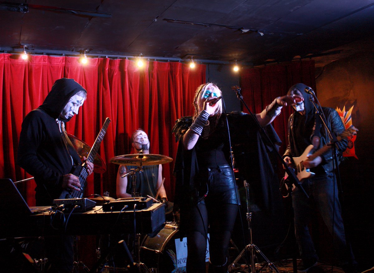 Got some sweet new tunes coming your way #psychedelic #rattlesnake #activist #desert #shaman #dream #newmusic #dreamrock #londonband