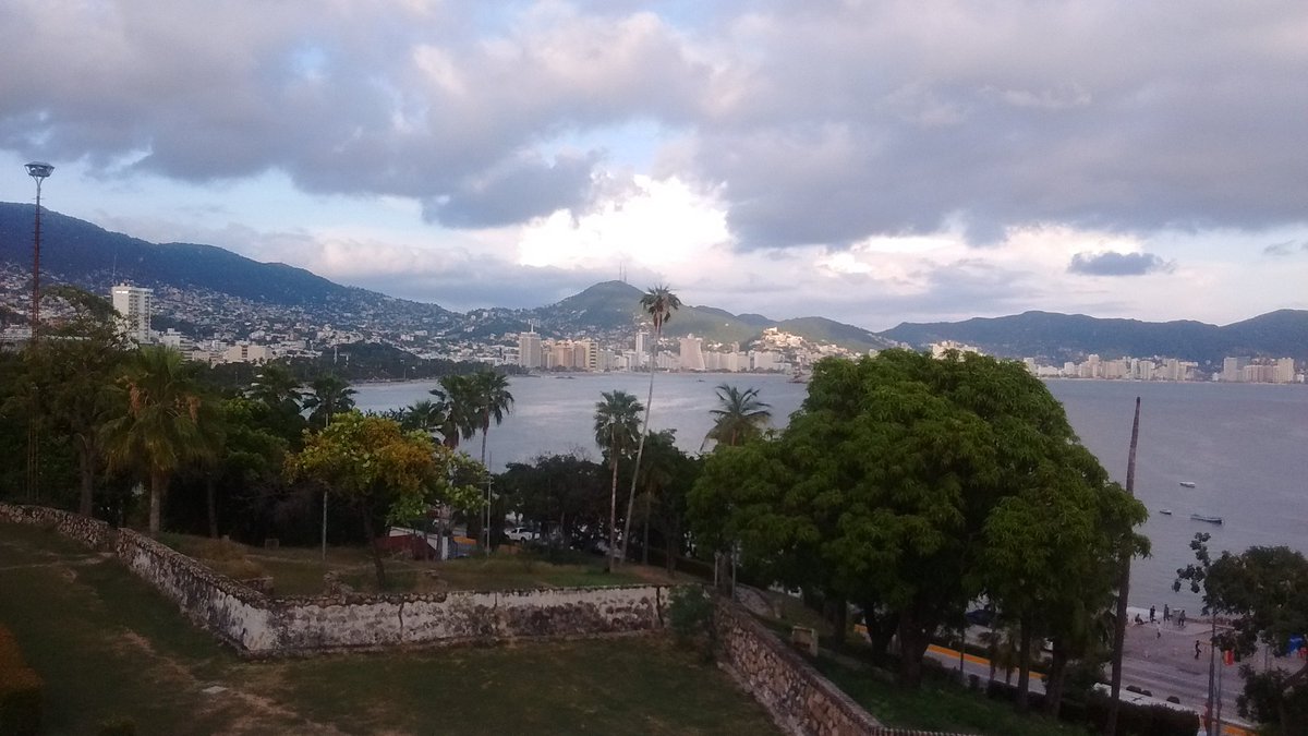 BrillaAca's tweet photo. Te invitamos a visitarnos #Acapulco con #AcaFunViajes #CDMX #Puebla #Morelos #Edomex #Chilpancingo #Pachuca #SLP #Taxco https://t.co/WCaumTjpU9