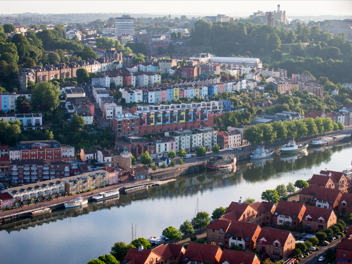investbrisbath's tweet photo. The 13 best places to do #business in the UK - #Bristol's no. 1! https://t.co/IJkyUOpubl https://t.co/t1QaGCa1Jc