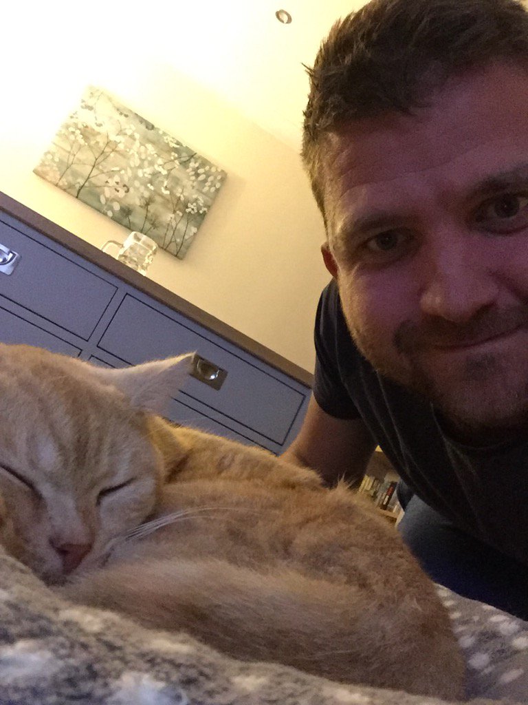 leethehud's tweet photo. Someone is all tuckered out from my stories of @heroconf #ppc #ppccat #heroconf https://t.co/vYkeYzcKnT