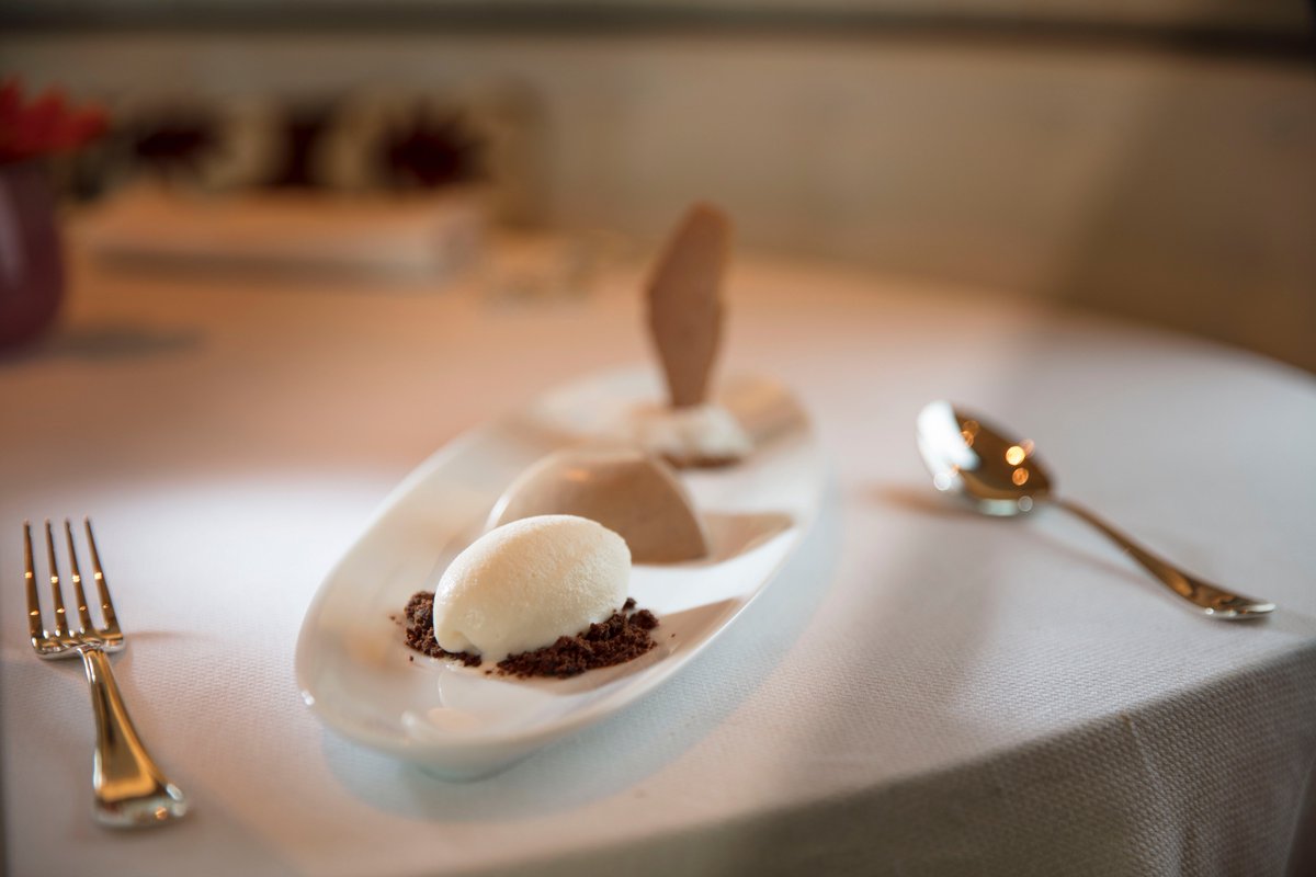cafemilanoae's tweet photo. Take the edge off of Monday with our Coffee cremoso with a Tuscan brigidino crispy wafer and star anise gelato! #CafeMilanoAE #FSAbuDhabi https://t.co/x2w9yfJSNk