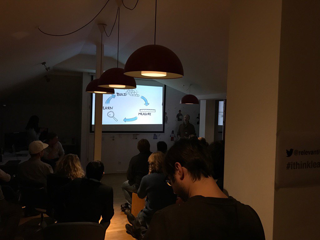 DainStudios's tweet photo. Jan is second in line speaking at the Analytics Meetup #ithinklean #analytics @relevantive @JanMuehlig https://t.co/r3DUu14DiF