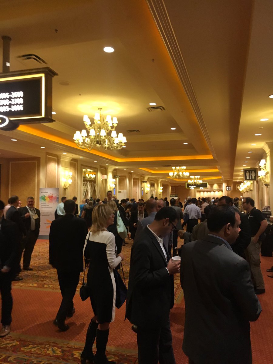 dinero_diva's tweet image. @dinero_futuro #roboadvising #millennials #underserved @money2020