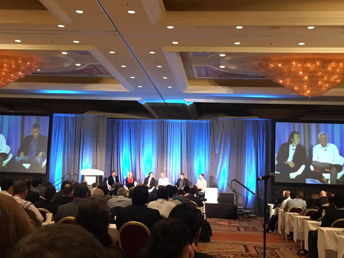 dinero_diva's tweet image. @dinero_futuro #roboadvising #millennials #underserved @money2020