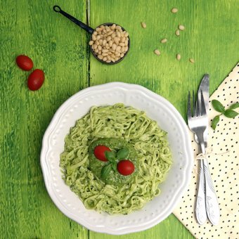 Lifefood_en's tweet image. Amazing Linguine al Pesto (macadamia and cedar nut pesto) - Perfect for #meatfreemonday bit.ly/1xo22Ij #vegan #rawfood