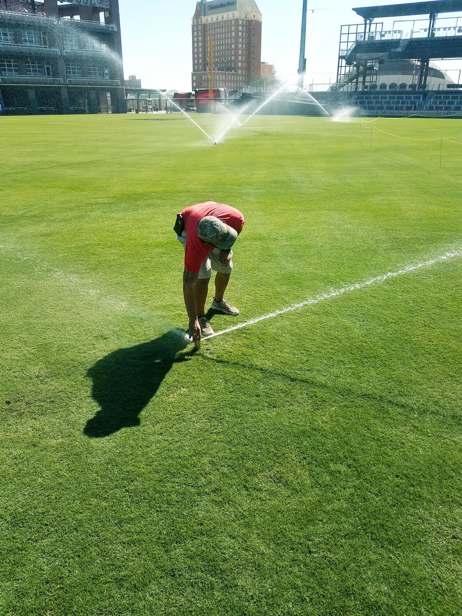 NateJones5's tweet photo. Swapping out our standard @Hunter_Ind I-40s for the Opposing Nozzle I-40s today! https://t.co/cc2lLIolP2