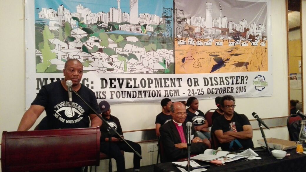 benchmarks16's tweet photo. #Mining_DevelopmentorDisaster #BenchMarksFoundation #AnnualConferenceandAGM2016 stories shared by communitymonitors https://t.co/eB8ilpoVCz