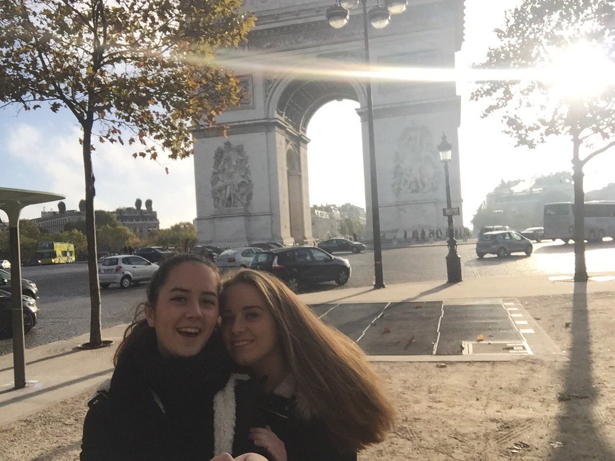 httpangela_'s tweet photo. Weekendje Parijs❤️ https://t.co/E4p4YiTVsw