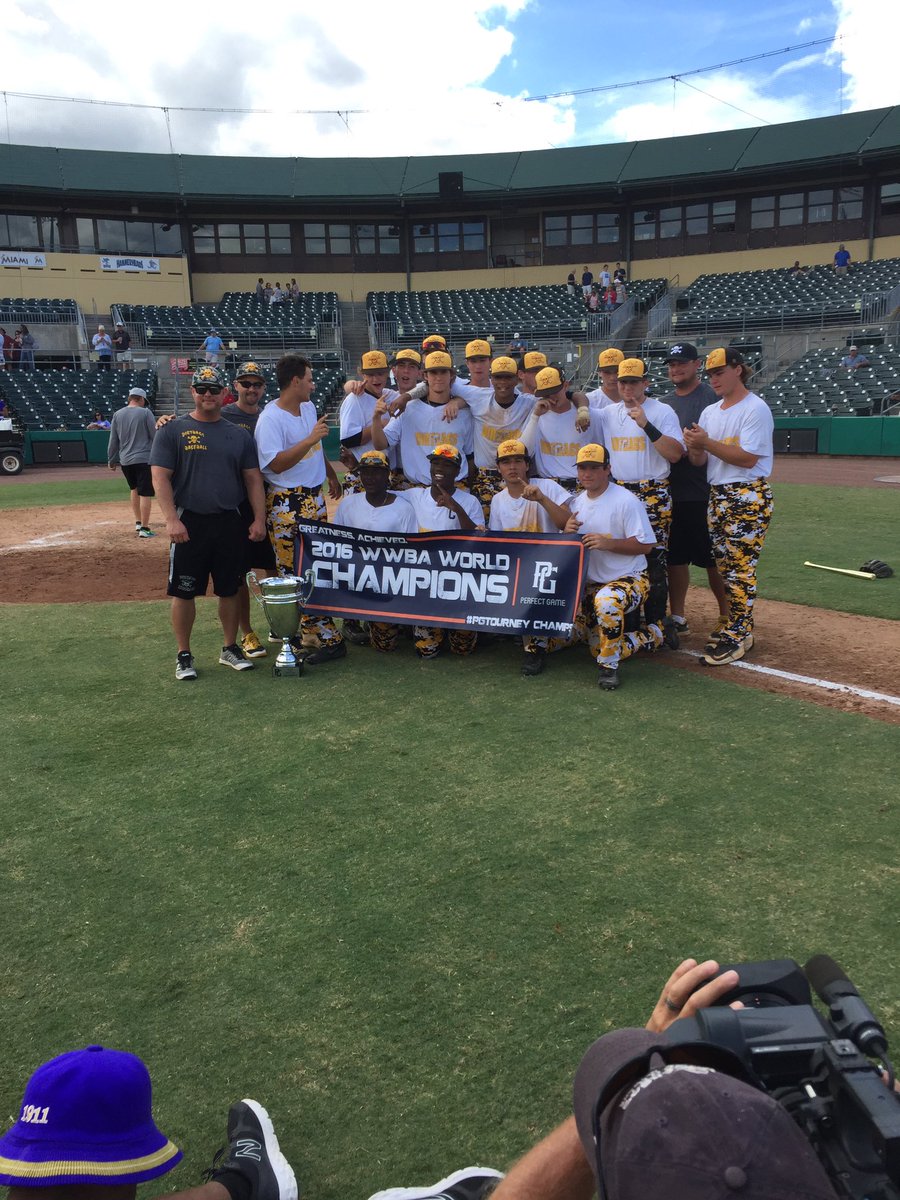 zarateeangell's tweet photo. No doubt the best program to play for in NC! Wanna thank The Dirtbags &amp; Perfect Game for the best week of my life!⚾️ https://t.co/MttnBHfG0b