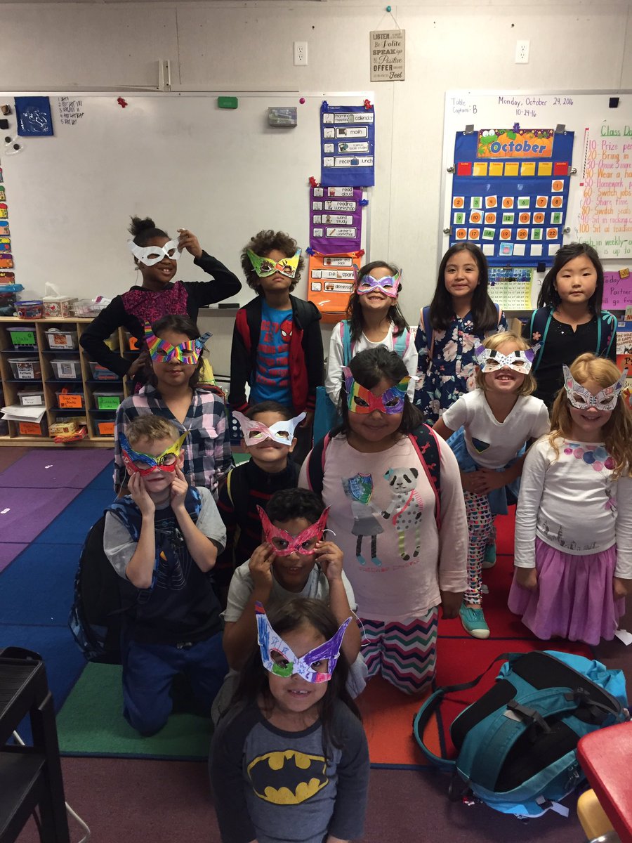 Heslep2nd's tweet photo. We are super hero readers after growing like a beanstalk during our 1st reading unit! #tcrwp @mcmounteer @AbingdonGIFT https://t.co/V9YAjSrES8