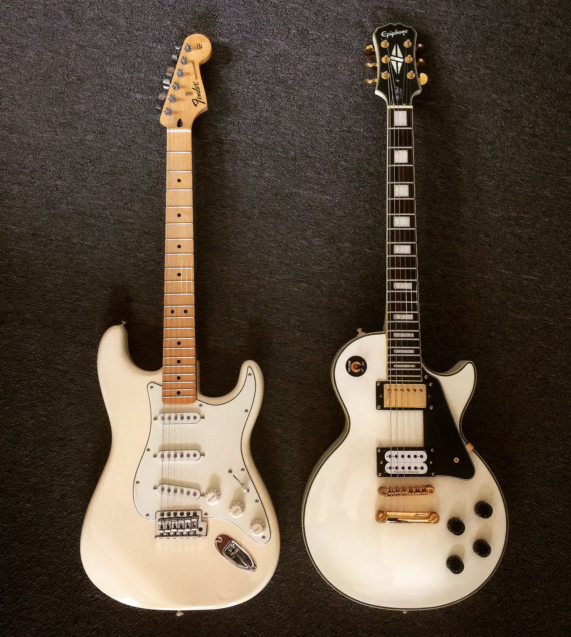 Guitar Guts on Twitter: "White Les Paul or Stratocaster? 🙌🏼🎸👌🏽👻 New  @SeymourDuncan YJM pickups on the Strat &amp; a Full Shred on the LP #guitar  #lespaul #Stratocaster https://t.co/4tRMJ6vbgB" / Twitter