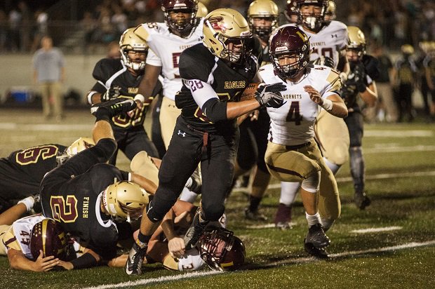 DispatchPreps's tweet photo. Brandon DeHass of New Albany is our Player of the Week. https://t.co/caJD7dkG7f https://t.co/QPExPjIRcO
