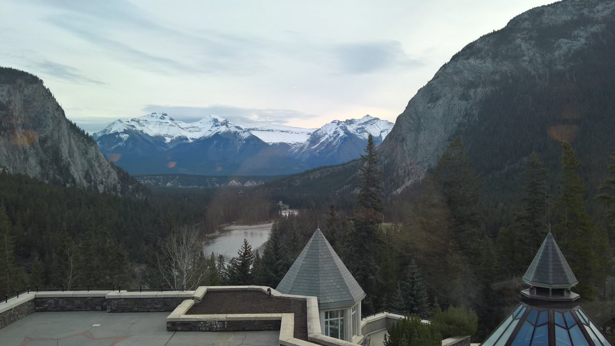 NovaNation83's tweet image. Informative panel (&amp;amp; Great view) on event trends and challenges 4 planners @TravelAlberta tourism conference #mpi