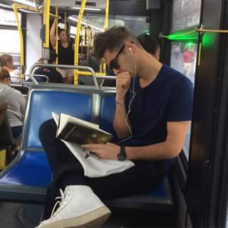 Lupusss's tweet photo. Namore alguém que: https://t.co/TjU3UnJl3o