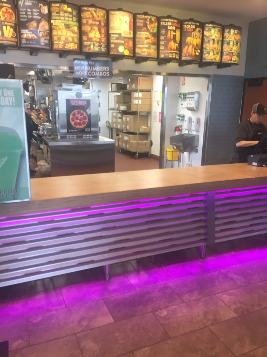 JVGTours's tweet photo. TBell in Fowlerville is on point #TbellProud #BulldogProud https://t.co/z5YL9YDPtD
