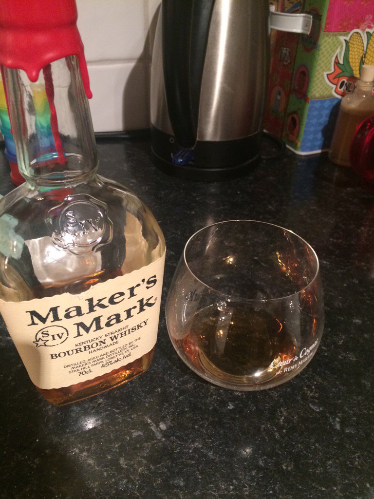 MakersMark's tweet photo. RT @MajComm_Steve: Goodbye Monday @MakersMark https://t.co/9mmrbTD1j5