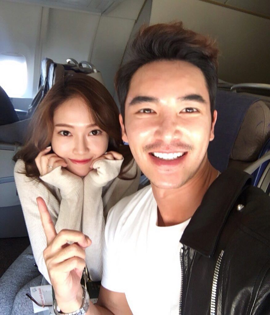 Some_One13's tweet photo. 뱅기 뜬단다 ㅋ 일단 가자!! 정 제시카씨? ㅋ빨리 니자리로 가거라! ㅋㅋ 푹 자고 베를린 에서 만나! see you in Germany! 🇩🇪
#제시카 #offtoGermany #비행기뜬다 #태그요기까지 
https://t.co/IpCBq6Jyen https://t.co/c55Kce6zZd