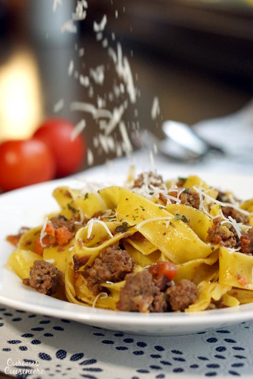#Merlotme #winepw Authentic Bolognese Sauce from <a href="/ccuisiniere/">Sarah</a>  buff.ly/2dMGBRc