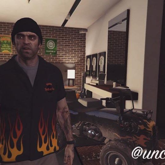 Uncle_Trevy's tweet photo. WHERE THE FUCK IS EVERYBODY?? FUCK U FRANKLIN. FRANKLIN. FRANK. FRANKFURTER. ARRRGH FUCK THIS! #trevorisbored https://t.co/P3Skk5LuQT