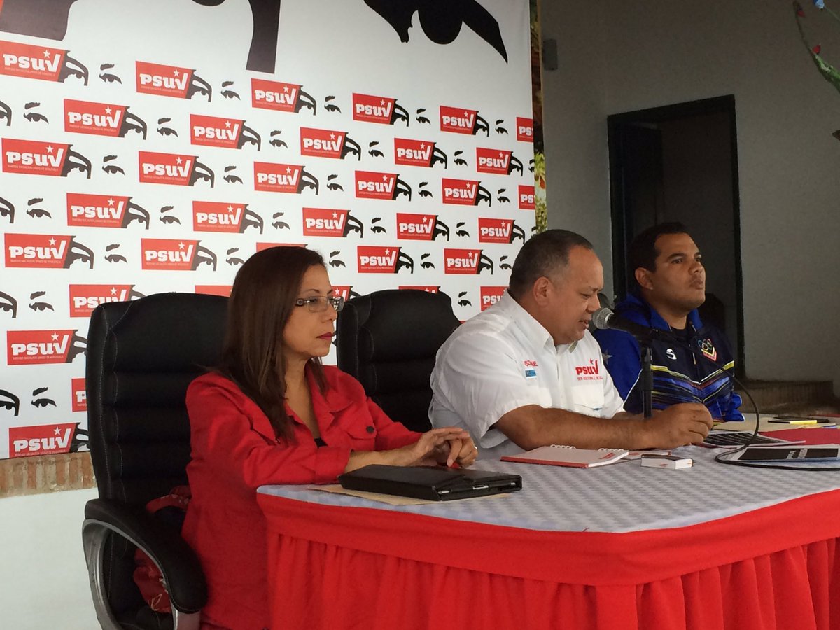 PartidoPSUV's tweet photo. #PSUV | @dcabellor: El jueves estaremos en Carabobo en la mañana y en la tarde, nos vamos a Bolívar. https://t.co/0XUohbr7NC