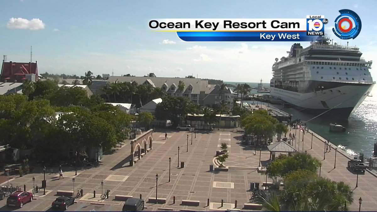 Another nice day in the Florida Keys. @OceanKeyResort camera shows a perfect day. @TrentAricTV has your forecast https://t.co/ENsjd373km