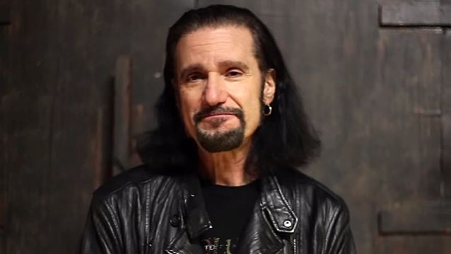 BRUCE KULICK Says Rejoining KISS In 'Spaceman' Makeup 'Would Be Awkward' blabbermouth.net/news/bruce-kul… https://t.co/keWxkMqb8C