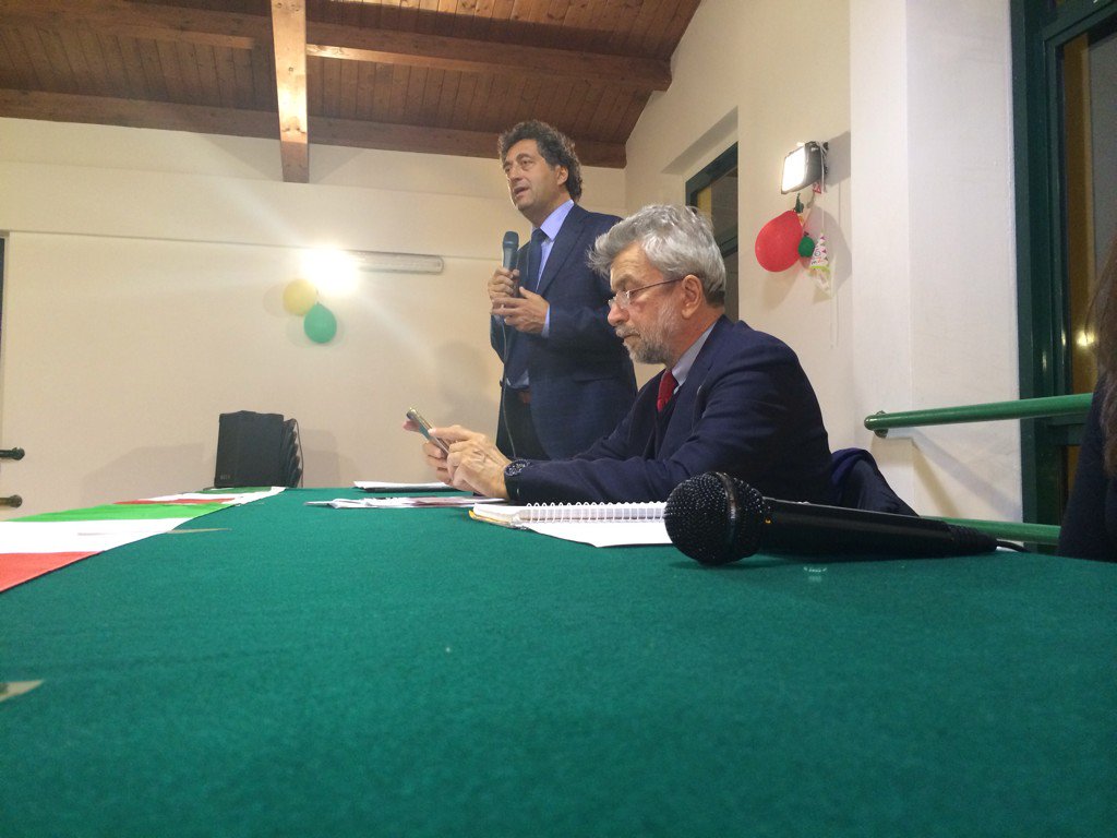 cet_77's tweet photo. @FedPDTerni con @Cesare_Damiano a #orvieto #lavoro e #riformacostituzionale @JamilaMansour @Deputatipd @bastaunsi https://t.co/Qs1xHmyb4a