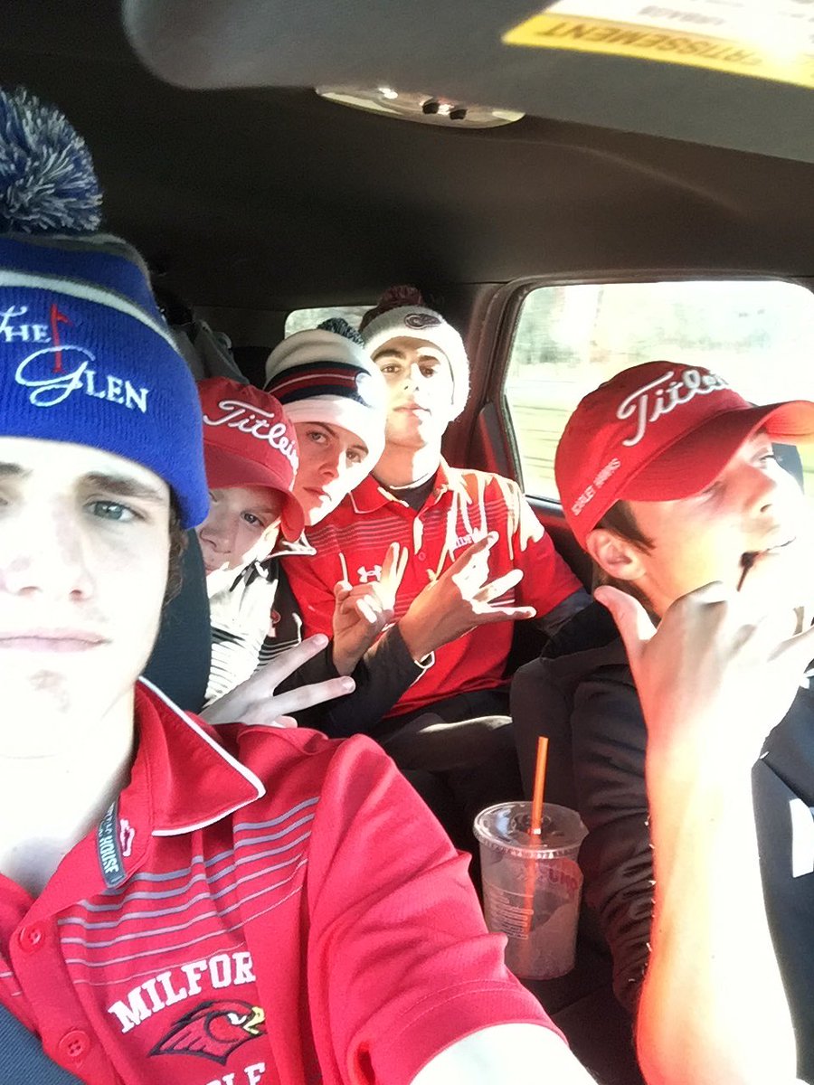 MHSBVG's tweet photo. 2016 comes to an end... Huge thank you to the seniors and to the best season milf golf has seen #jotty #bahh #thegnome # https://t.co/v4SMpw2lDX