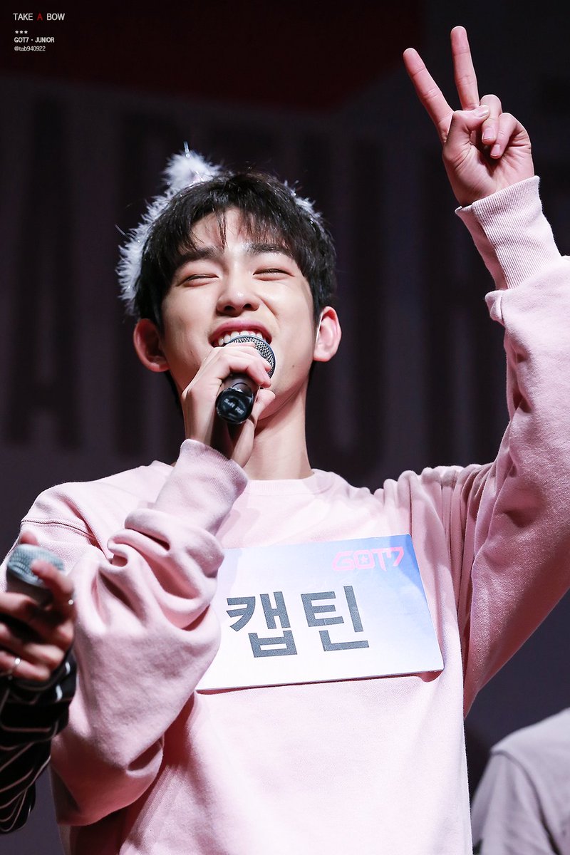 got7twinks's tweet photo. Jinyoung ☆ https://t.co/LHTUjOPaS5