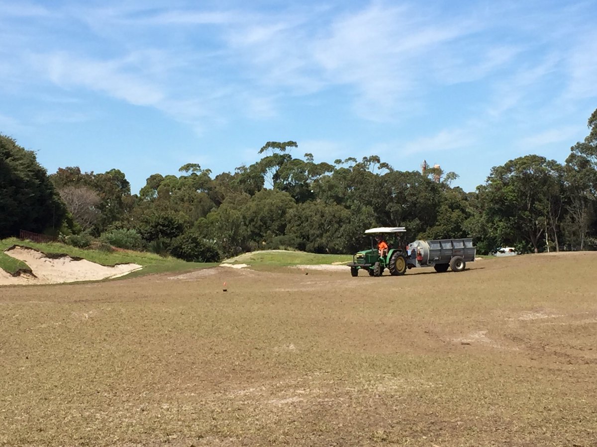 jbradbury_turf's tweet photo. Another day of exciting progress with fairways beginning to be stolonised @bonniedoongc @OCCMGolf All will be finished up tomorrow https://t.co/GHWjcL6MZW