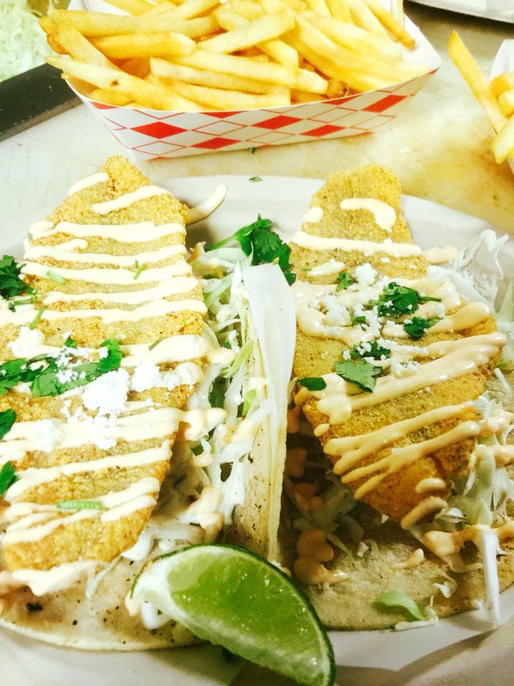 LocalSugarSA's tweet image. Feeling fresh with these catfish tacos from @dukesseafood: bit.ly/2dEctZR